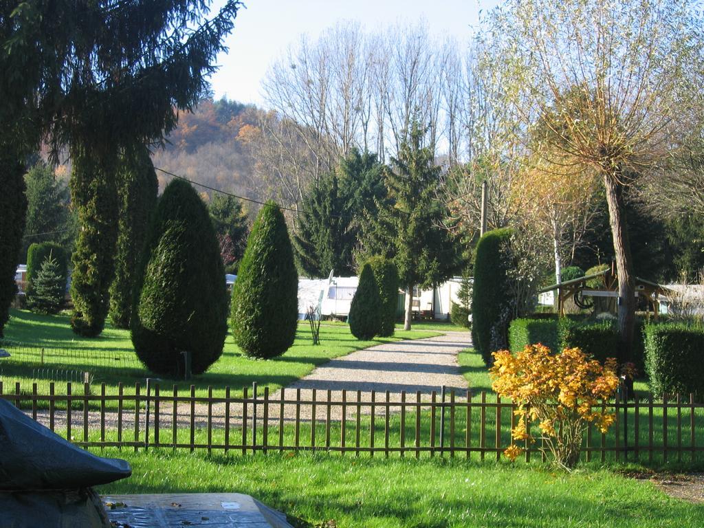 Camping Au Pays De Hanau Hotel Dossenheim-sur-Zinsel Exterior photo